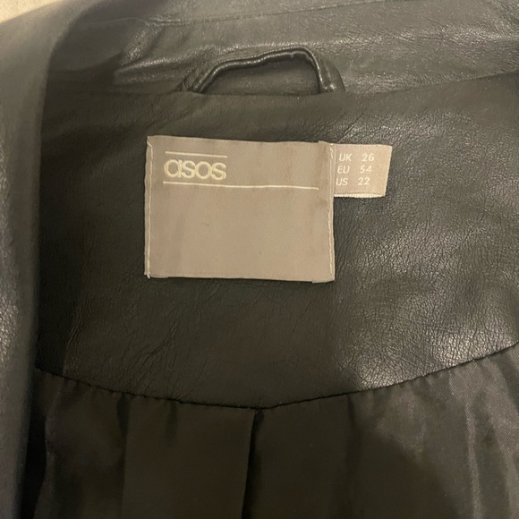 Leather moto jacket - Picture 3 of 3